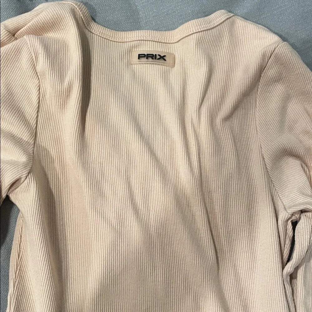 Prix Cardigan and Cream Shorts Set - Picture 3 of 5